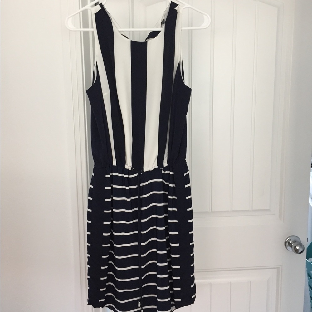 Vince Camuto Dress